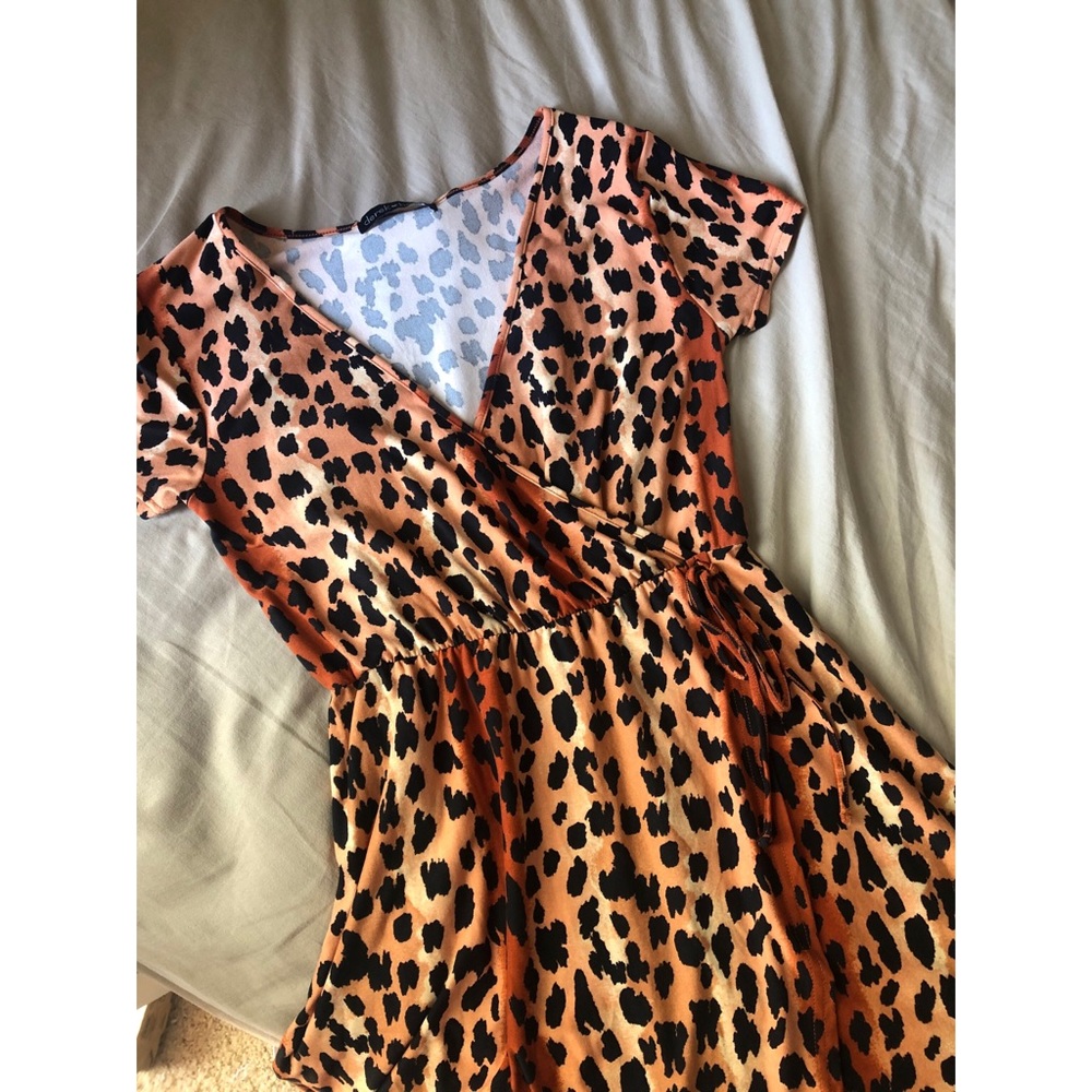 Wrap dress - Cheetah print (NWT)
